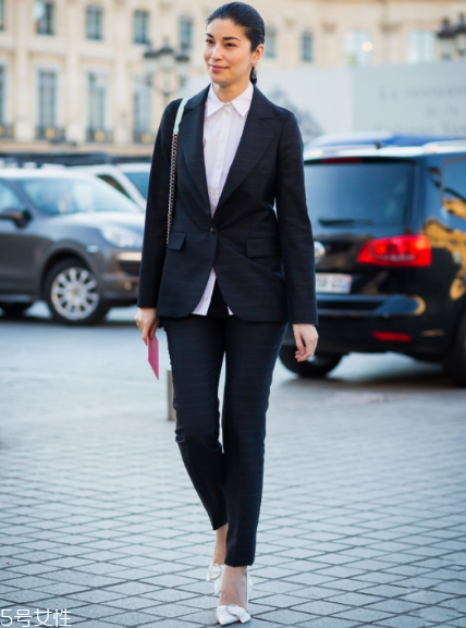 春天九分褲配什么鞋子好看？這樣穿顯腿長(zhǎng)