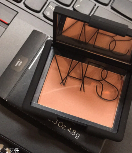 nars sex appeal腮紅干嗎？略飛粉不過可以接受