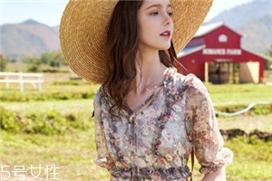 看櫻花穿什么裙子好看？清新美裙最相宜