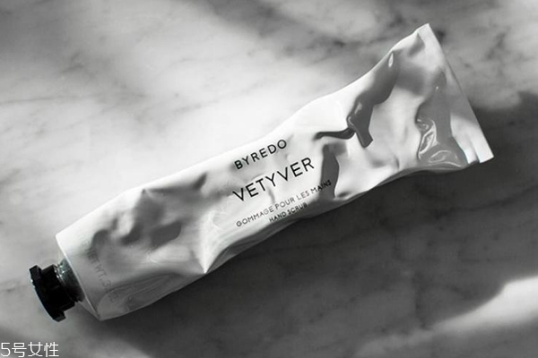 手部磨砂膏怎么用效果好？手嫩如初4個(gè)步驟