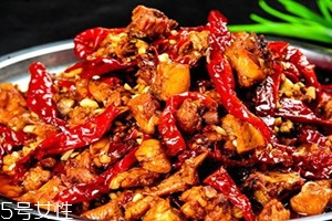 辣子雞怎么做好吃 加熱即可 辣子雞怎么做好吃 加熱即可