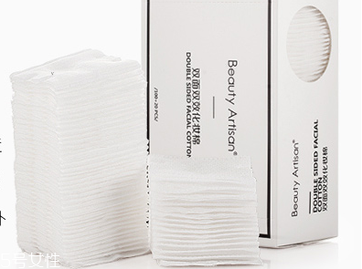 化妝棉和卸妝棉一樣嗎 化妝棉的和卸妝棉的用法 化妝棉和卸妝棉一樣嗎 化妝棉的和卸妝棉的用法