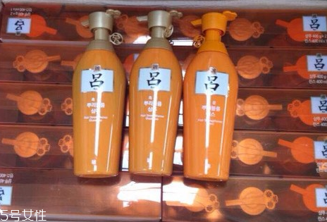 呂洗發(fā)水含硅油嗎 這樣判斷洗發(fā)水是不是含硅 呂洗發(fā)水含硅油嗎 這樣判斷洗發(fā)水是不是含硅