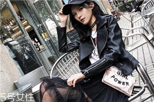 皮衣沾上發(fā)泡劑怎么辦？清除方法要注意