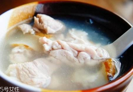 天麻燉豬腦有什么功效 確有其補腦的功效 天麻燉豬腦有什么功效 確有其補腦的功效