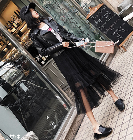 皮衣沾上涂料怎么清理？涂料的清理方式