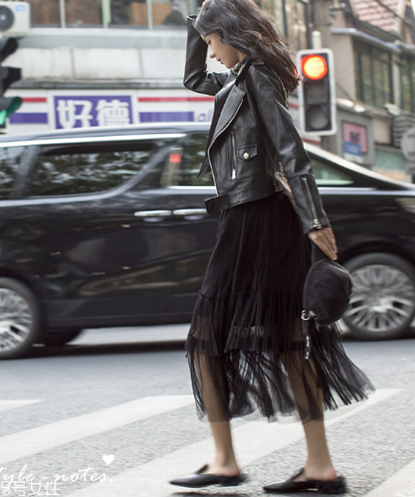 皮衣沾上涂料怎么清理？涂料的清理方式