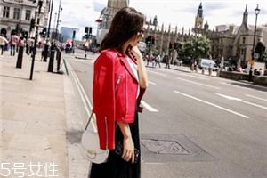 皮衣磨白了怎么辦？皮衣上色要仔細(xì)