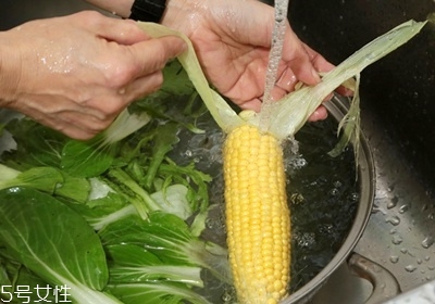 怎么洗蔬菜去農(nóng)藥殘留 如何去除蔬菜上的農(nóng)藥殘留 怎么洗蔬菜去農(nóng)藥殘留 如何去除蔬菜上的農(nóng)藥殘留