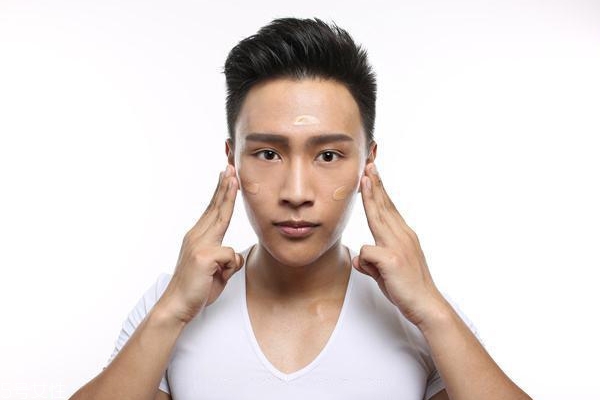 男生怎么化妝顯臉??？這4個(gè)地方化好秒帥