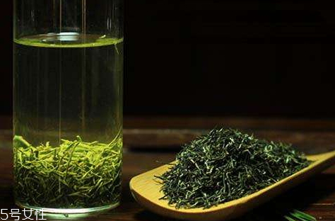 毛尖怎么泡多少度 用90℃左右開水沖泡 毛尖怎么泡多少度 用90℃左右開水沖泡