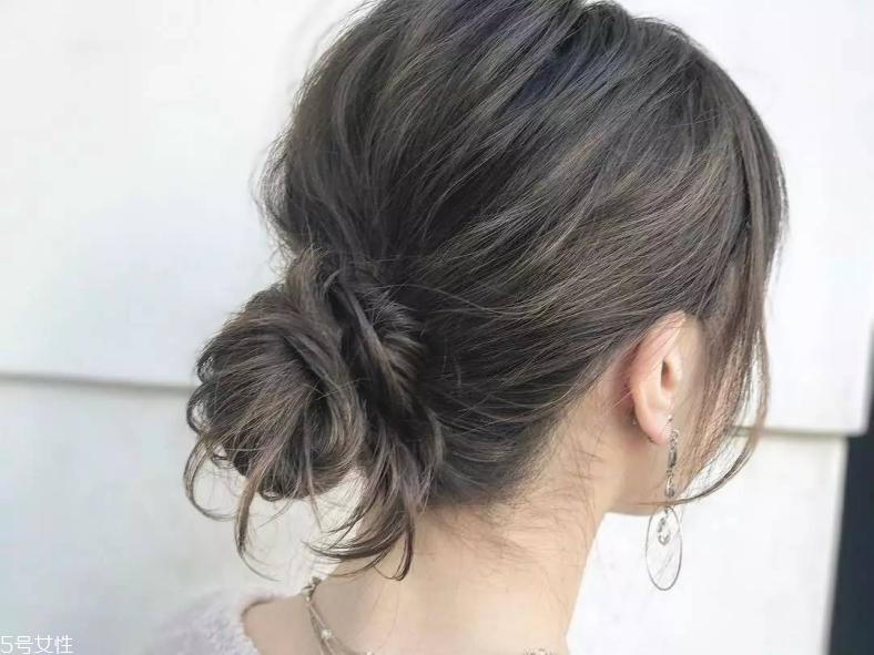 圓臉方臉適合什么扎發(fā)？2018流行少女扎發(fā)