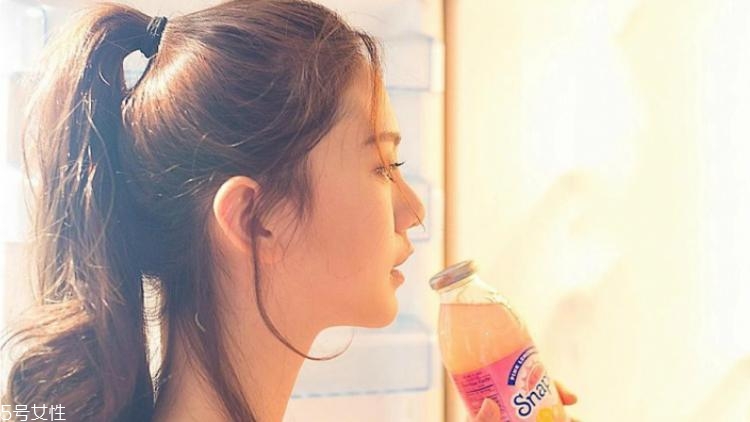 圓臉方臉適合什么扎發(fā)？2018流行少女扎發(fā)