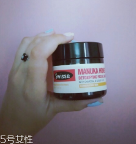 半夜敷面膜對(duì)皮膚好嗎？不要太晚敷面膜