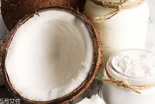 椰子油是固體還是液態(tài)？隨環(huán)境變化