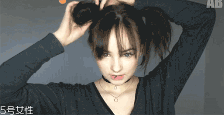 網(wǎng)紅哪吒頭怎么扎好看 哪吒頭扎法步驟圖解 網(wǎng)紅哪吒頭怎么扎好看 哪吒頭扎法步驟圖解