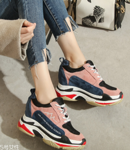 什么樣的鞋子顯腿長(zhǎng)？拯救自己的小短腿