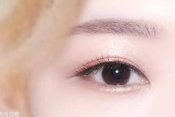 第一次用眼霜用什么好？眼部衰老從此不復(fù)存在