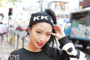 韓國(guó)發(fā)帶怎么帶好看 韓國(guó)發(fā)帶的系法圖解 韓國(guó)發(fā)帶怎么帶好看 韓國(guó)發(fā)帶的系法圖解