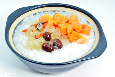 芡實能和銀耳一起煮嗎 沒有配伍禁忌 芡實能和銀耳一起煮嗎 沒有配伍禁忌