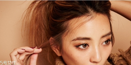 半丸子頭適合長發(fā)嗎 披肩發(fā)丸子頭扎法圖解 半丸子頭適合長發(fā)嗎 披肩發(fā)丸子頭扎法圖解