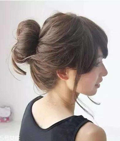 半丸子頭適合長發(fā)嗎 披肩發(fā)丸子頭扎法圖解 半丸子頭適合長發(fā)嗎 披肩發(fā)丸子頭扎法圖解