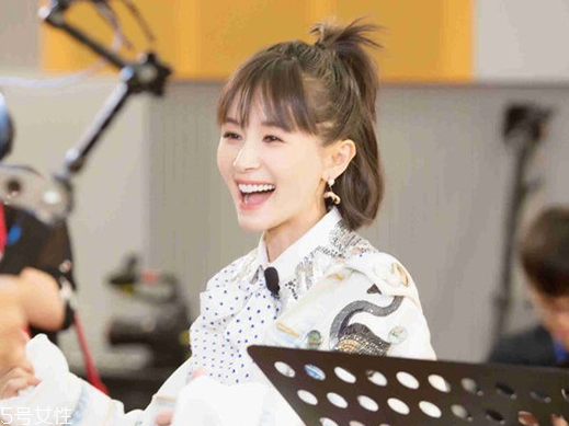 網(wǎng)紅哪吒頭怎么扎好看 哪吒頭扎法步驟圖解 網(wǎng)紅哪吒頭怎么扎好看 哪吒頭扎法步驟圖解