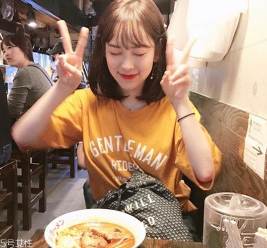 2022最流行的中長發(fā)型 2022最流行的發(fā)型之一 2022最流行的中長發(fā)型 2022最流行的發(fā)型之一