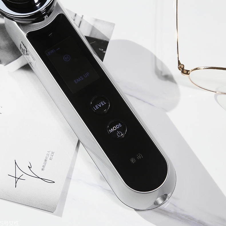 提拉緊致美容儀哪個(gè)好？用這四款擁有不老肌