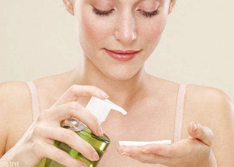 面膜有沒(méi)有正反面？你遲早要用到的面膜冷知識(shí)