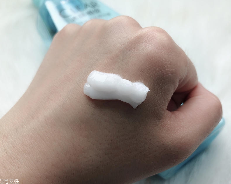 清揚(yáng)0硅油洗發(fā)水好用嗎？自帶高級感香調(diào)