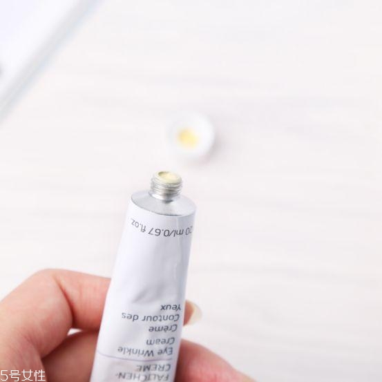 第一次用眼霜用什么好？眼部衰老從此不復(fù)存在