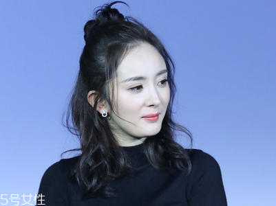 韓國發(fā)帶怎么帶好看 韓國發(fā)帶的系法圖解 韓國發(fā)帶怎么帶好看 韓國發(fā)帶的系法圖解