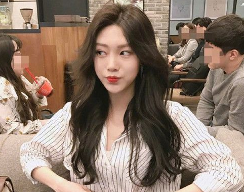 夏天長發(fā)怎么扎好看涼快 教你扎好看又不熱的百搭發(fā)型 夏天長發(fā)怎么扎好看涼快 教你扎好看又不熱的百搭發(fā)型