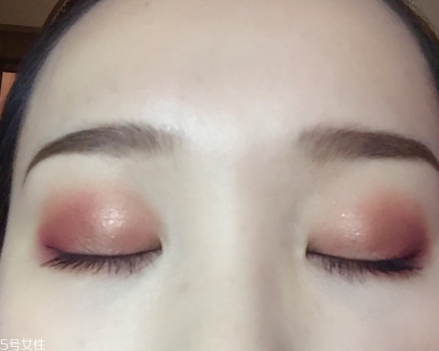 愛(ài)麗小屋四色眼影哪個(gè)好看 愛(ài)麗小屋四色眼影盤教程用法