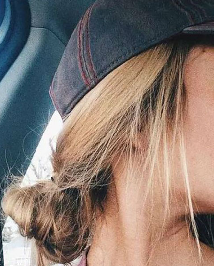 棒球帽怎么搭配衣服？素顏也能hold住