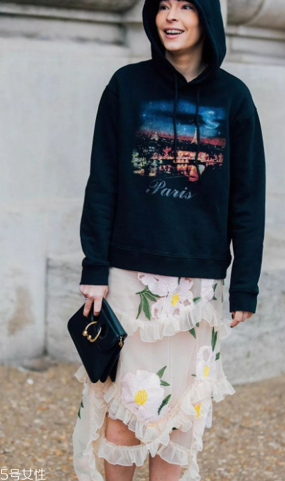 怎么選擇適合自己的裙子？清楚認(rèn)識(shí)自己的身材