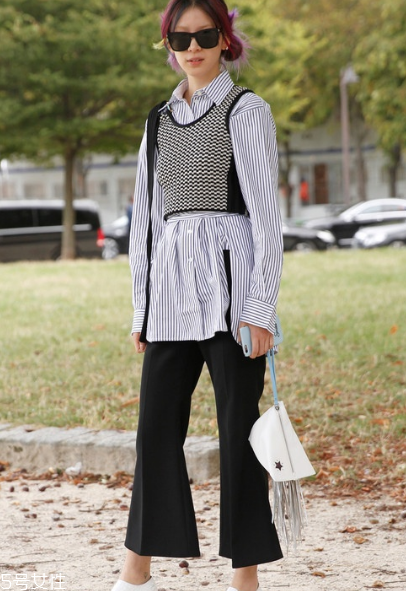 針織背心怎么搭配？爭(zhēng)做時(shí)尚先鋒