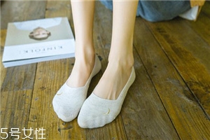 襪子會(huì)傳染腳氣嗎？穿襪子要注意衛(wèi)生