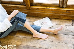 襪子全棉的好嗎？既吸汗又透氣