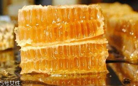 蜂巢蜜保質(zhì)期 取決于保存的方法 蜂巢蜜保質(zhì)期 取決于保存的方法