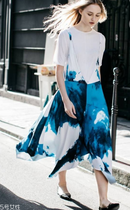 芭蕾舞鞋怎么搭配？這樣穿顯瘦又時(shí)髦