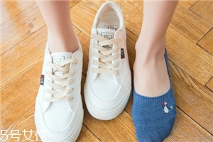 襪子上的掛鉤有什么用？大多數(shù)人都不知道