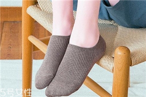 襪子上有口香糖怎么辦？口香糖這樣清理