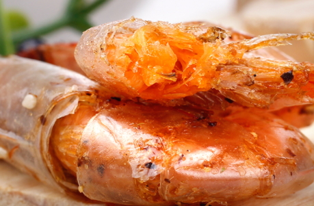 蝦紅素在蝦的什么部位？下次吃蝦不要扔掉它