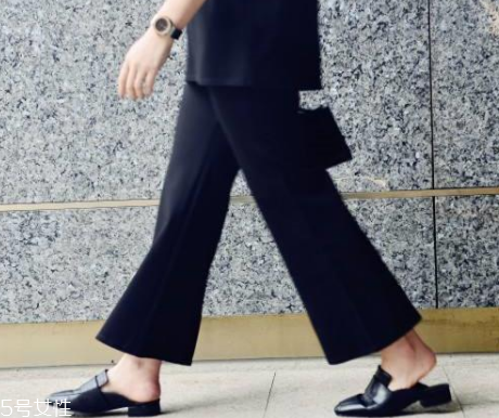 2022流行什么拖鞋？凹造型離不開它