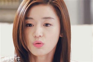 角質(zhì)層薄用什么面膜 保濕成分好的護膚品是關(guān)鍵 角質(zhì)層薄用什么面膜 保濕成分好的護膚品是關(guān)鍵