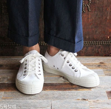 novesta鞋子多少錢？國寶級的經(jīng)典款