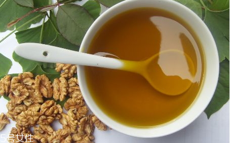 核桃油一次吃多少 千萬別吃多了 核桃油一次吃多少 千萬別吃多了