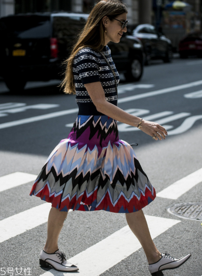 針織短袖怎么搭配？屬于亂穿衣的季節(jié)